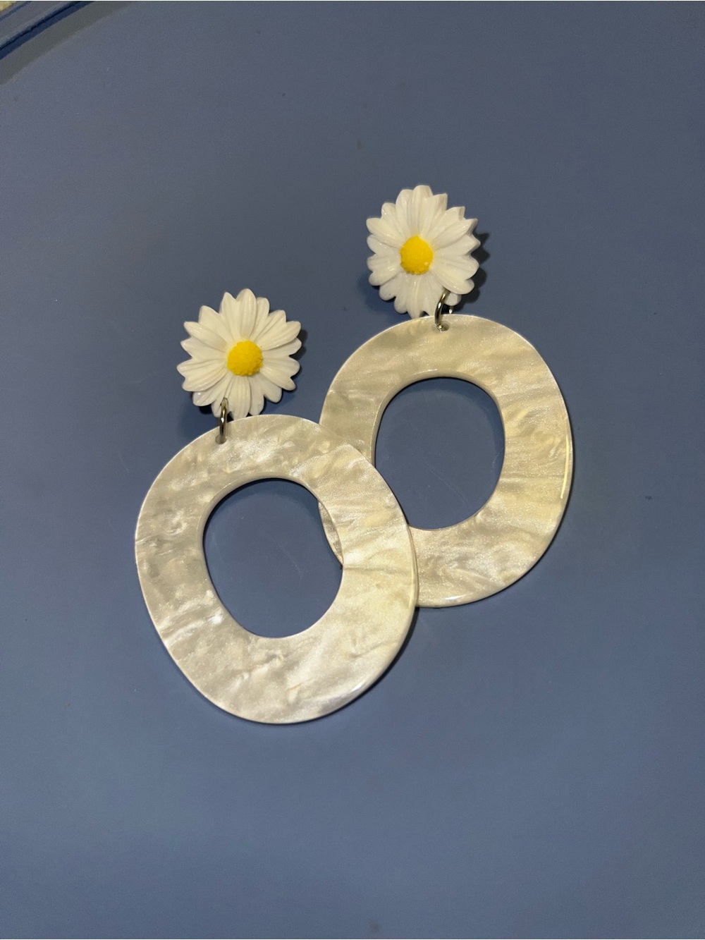 Pearlescent White Daisy Drop Hoop Earrings